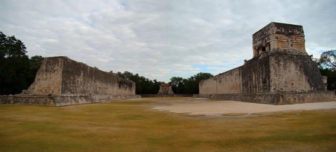 File:Chichen-Itza-Ballcourt-Panorama-2010.jpg