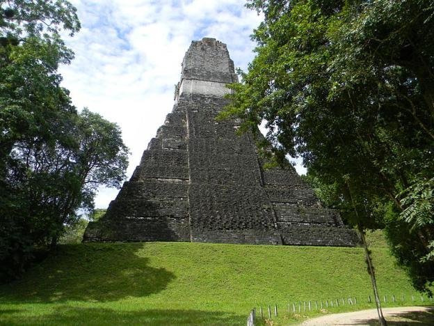 File:Tikal, Guatemala Laslovarga03.JPG