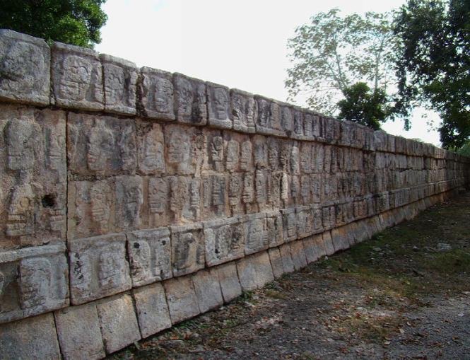 File:Tzompantli-Chichen-Itza-2010.jpg