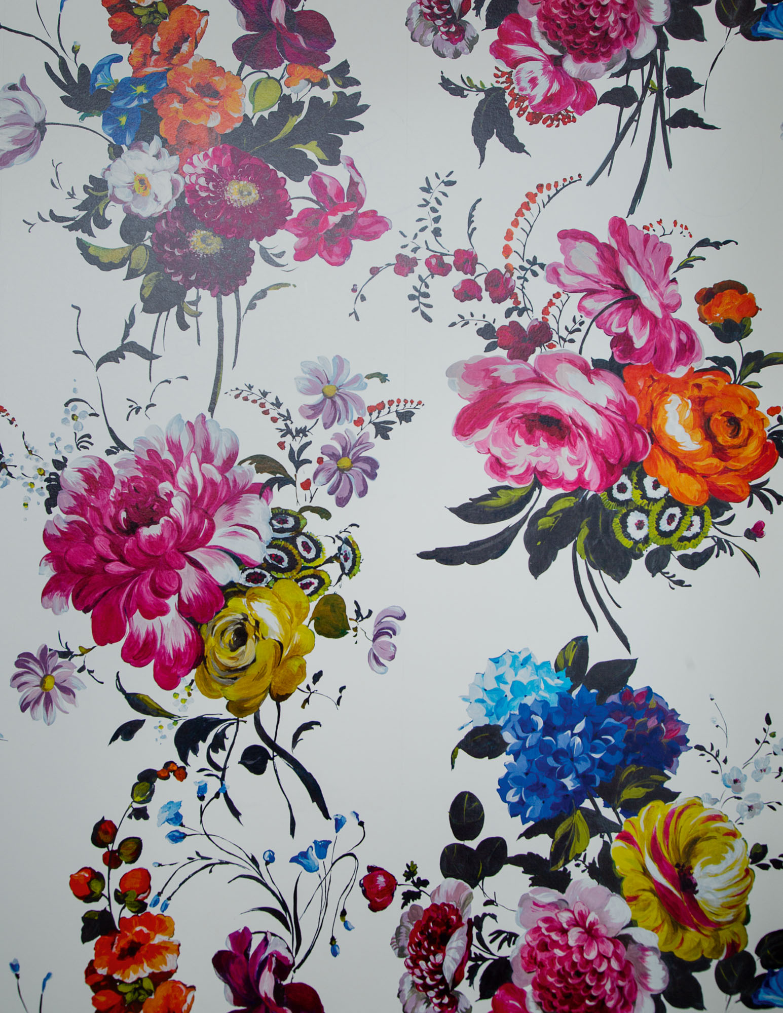 Photo of floral wallpaper.