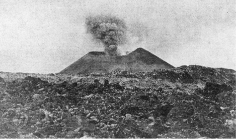 38.%20Pago%201918%20eruption.jpg