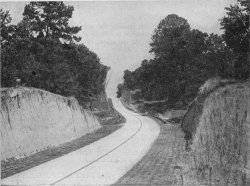 HIGHWAY THROUGH LOESS BLUFFS TO VICKSBURG