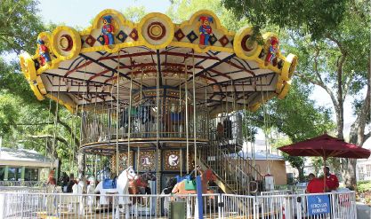 p016-carousel-legoland.jpg