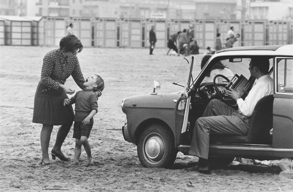 DOMENICA POMERIGGIO A SOTTOMARINA, CHIOGGIA, 1973.