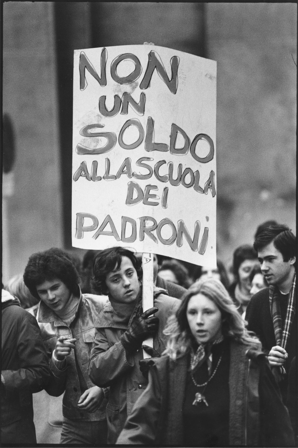 MANIFESTAZIONE DEGLI STUDENTI DELLE SCUOLE MEDIE SUPERIORI, MILANO, 18 NOVEMBRE 1971.