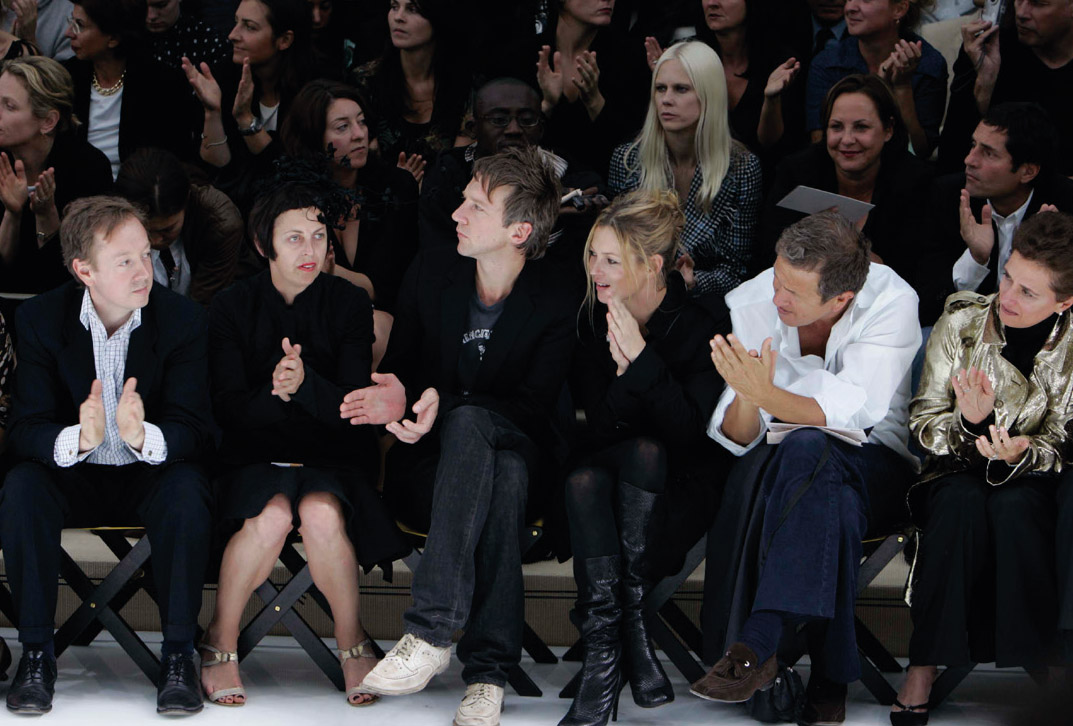 Geordie Greig, Issie Blow, Jefferson Hack, Kate Moss, Mario Testino, Rose Marie Bravo at a Burberry Show, London Fashion Week.