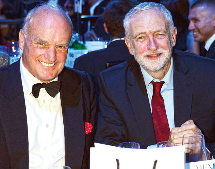 NC riffing Dundee, Pink Floyd and fair-trade coffee with Labour leader Jeremy Corbyn, GQ Men of the Year Awards, Tate Modern. Photograph by Richard Young.