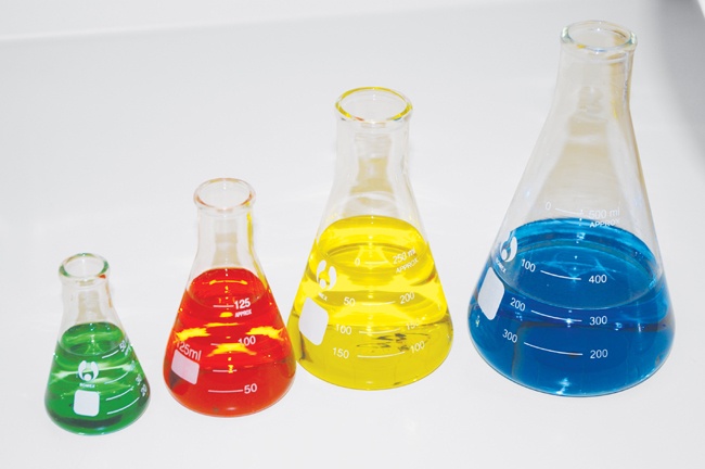 Erlenmeyer flasks in various sizes