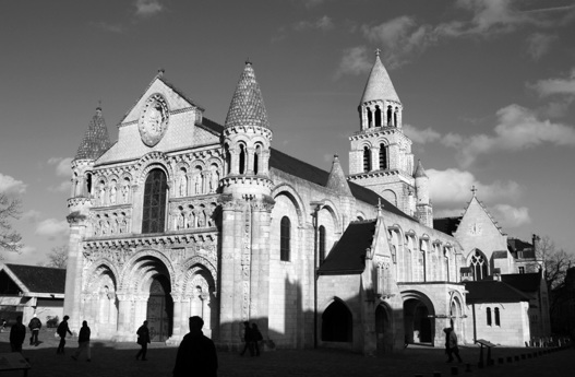 6-9 Eglise Notre-Dame de Poitiers 3-30-10 253