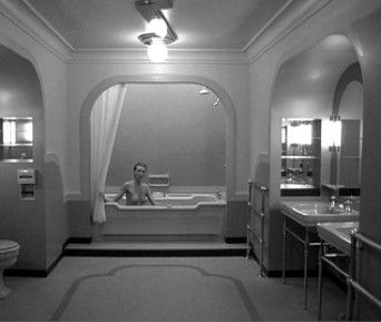 03-bath-theshining