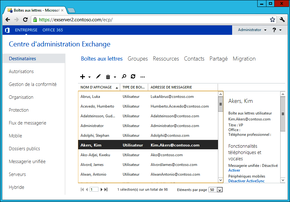 EAC supports many languages. This screen shot shows EAC running in French, when it becomes the “Centre d’administration Exchange,” and mailboxes are “Bo?s aux lettres.”