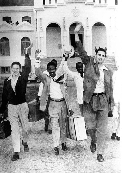 Raúl Castro, Juan Almeida and Fidel Castro leaving prison, May 15, 1955. Behind them is Armando Mestre. Imprisoned after the July 26, 1953, assault on the Moncada military garrison, Fidel Castro was released in 1955 as the result of a popular amnesty campaign.