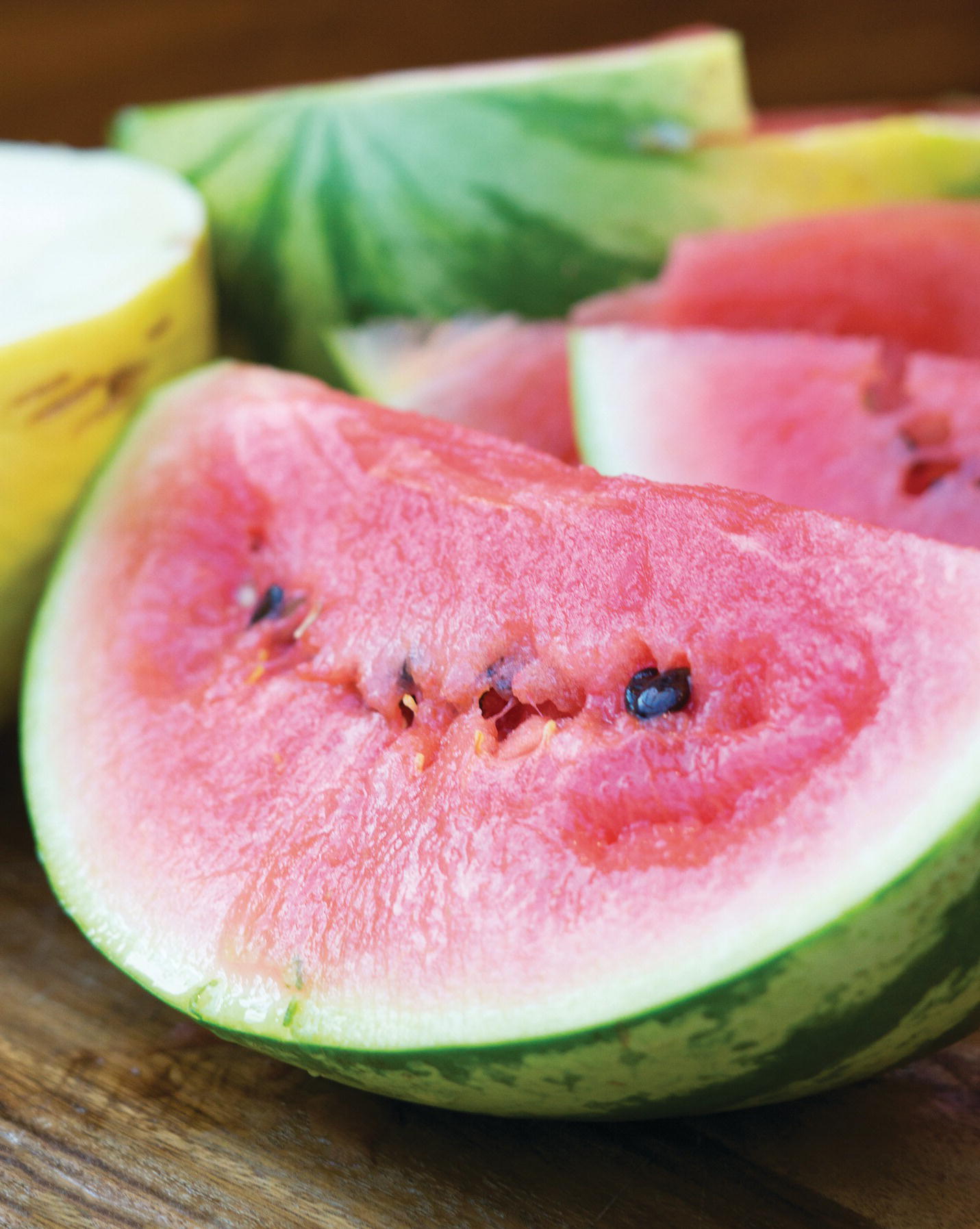 Photo displaying watermelon slices.