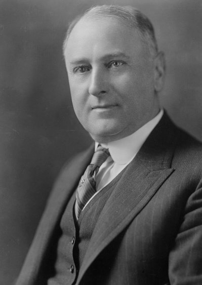 Harry Daugherty, bw photo portrait 1920.jpg