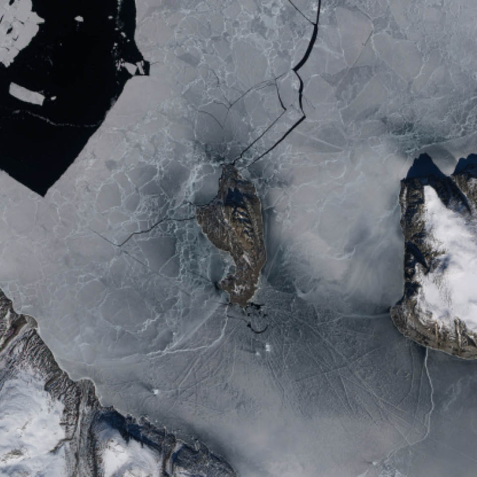 It is no mystery how Uummannaq Island got its name. In Greenlandic, the word means “heart-shaped,” an apt description for the multi-peaked mountain that towers over the island. Located off the coast of northwestern Greenland, the mountain’s granite and gneiss peak rises sharply from sea level to about 1,170 meters (3,840 feet).  The Earth Observing-1 satellite captured this image in May 2012. Sea ice still surrounded the island, but breaks in the ice—called leads—exposed seawater beneath it.