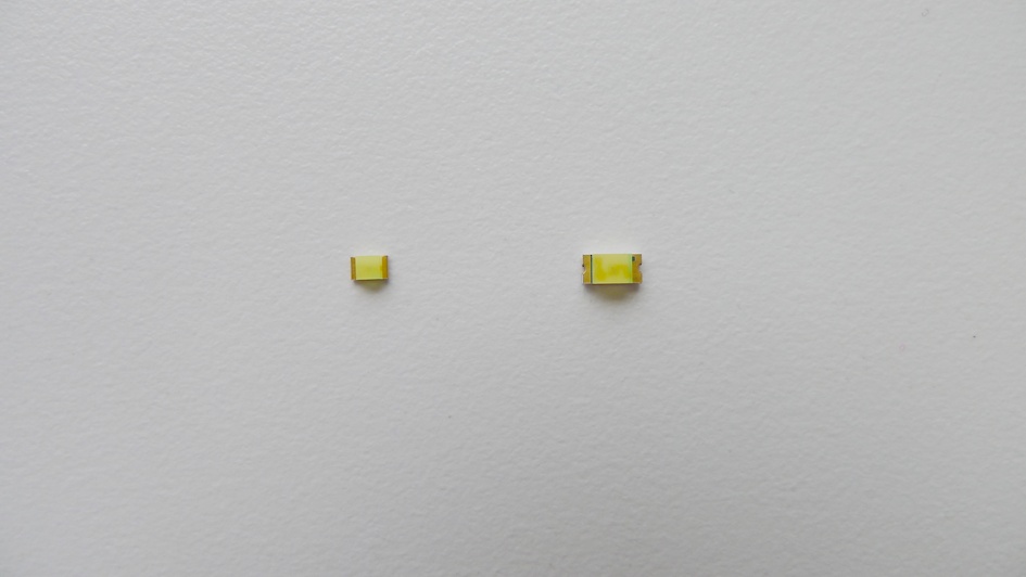 Surface mount LED sizes: 7805 and 1206 packaging