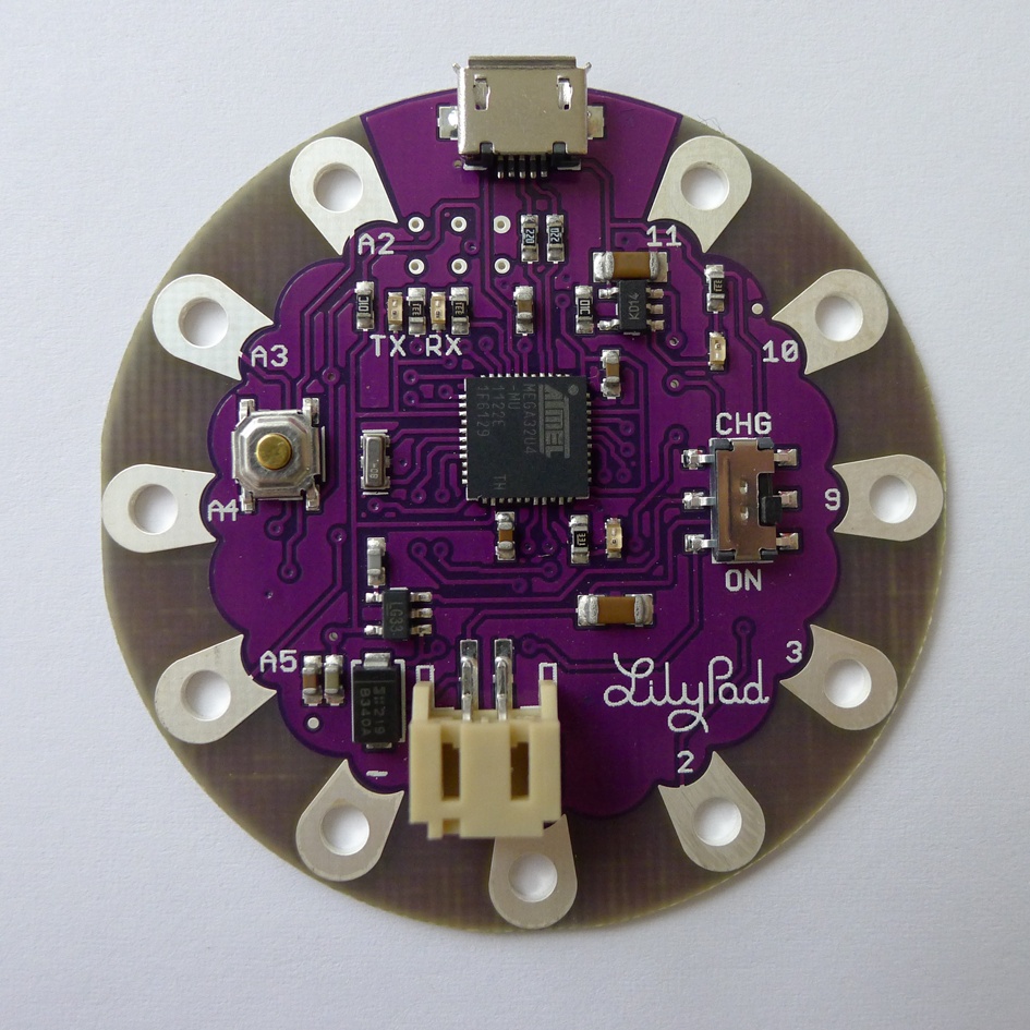 LilyPad Arduino USB—ATmega32U4 Board