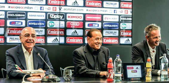 14. Con Adriano Galliani e l’allenatore del Milan Sinisa Mihajlovic.