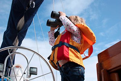 Ch-kid-with-binoculars.jpg