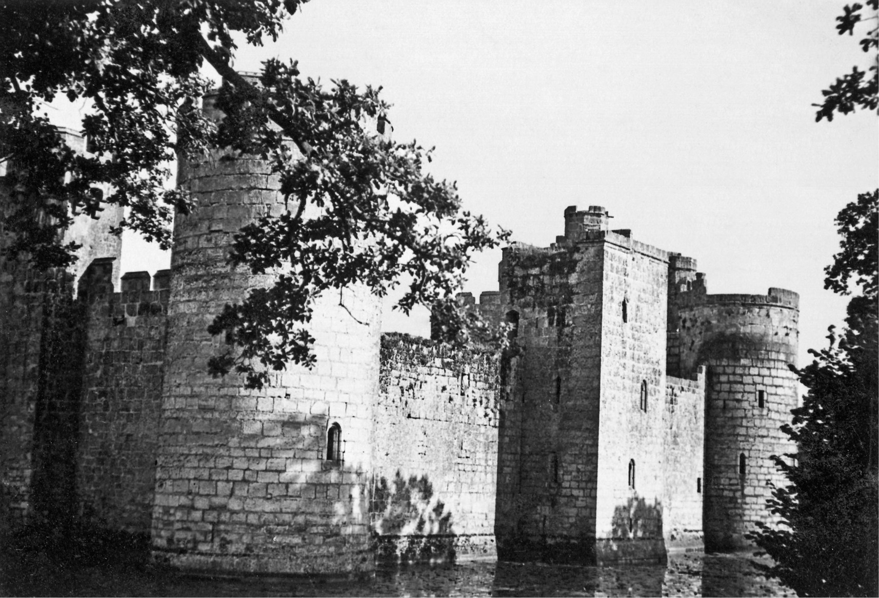 Bodiam Castle, East Sussex: the scene of my earliest historical imaginings.