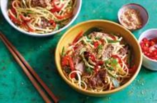 Stir-fried pork with noodles recipe