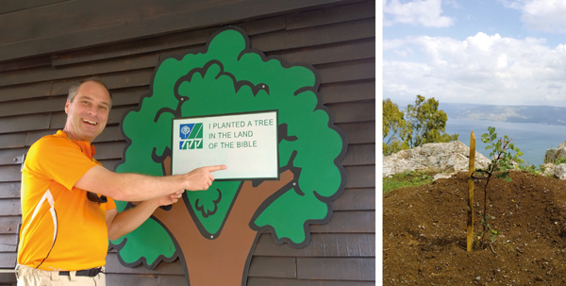 (Links) Im Golani Planting Center des JNF-KKL bei Tiberias darf man seinen eigenen Baum pflanzen. (Rechts) Eine frisch gesetzte Eiche über dem See Genezareth spendet Hoffnung.