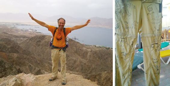 Abgemagert, aber glücklich stehe ich auf den Gishron Cliffs kurz vor Eilat. | Jede Unterschrift auf meiner Hose steht für etwas Essbares und erzählt mir eine unvergessliche Geschichte.