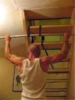 wide grip pull ups