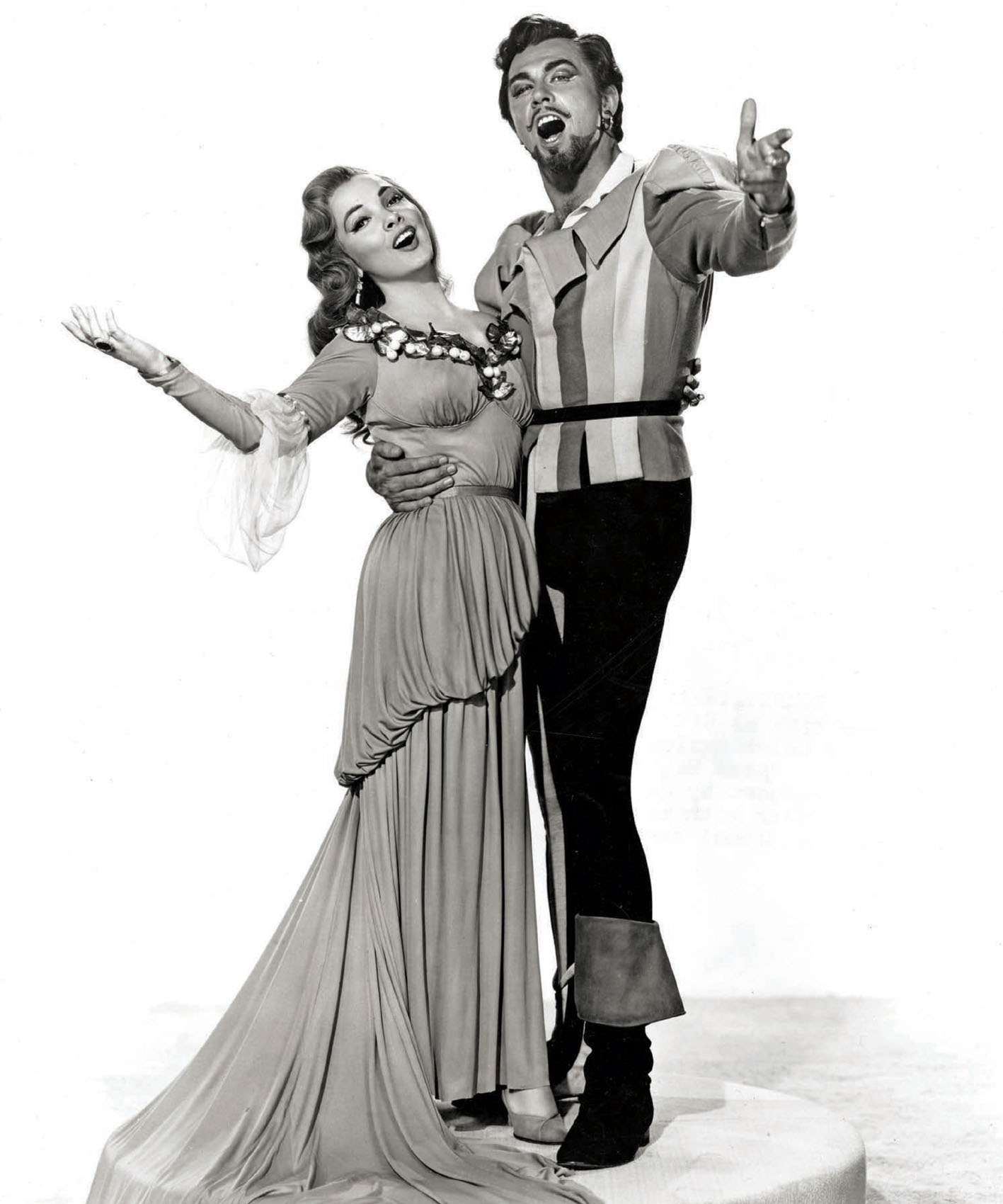 Kathryn Grayson and Howard Keel in Kiss Me Kate (1953).