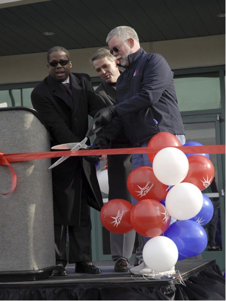 11-Ribbon%20cutting%203.jpg