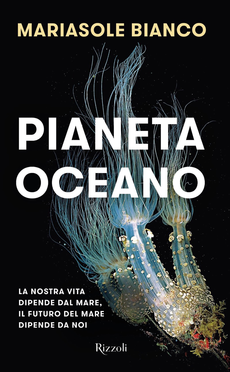 Copertina. «Pianeta oceano» di Mariasole Bianco