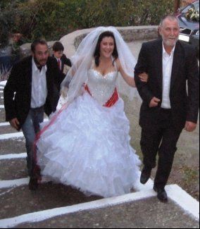 C:\Documents and Settings\user\My Documents\My Pictures\It Started With An Ouzo\Book Nos 151 to 200\190.jpg