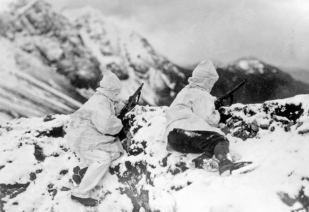 Vedette alpine sul Monte Nero (Archivi Alinari, Firenze).