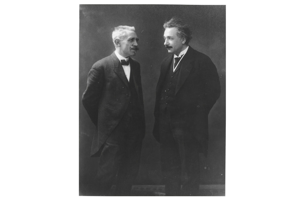 Portrait de Paul Langevin et d’Albert Einstein, Paris, 1922, collection privée. © Bridgeman Images, 2015.