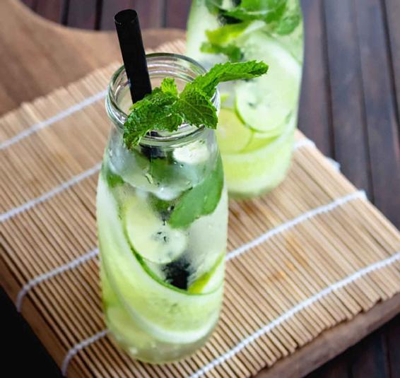 à¸à¸¥à¸à¸²à¸£à¸à¹à¸à¸«à¸²à¸£à¸¹à¸à¸ à¸²à¸à¸ªà¸³à¸«à¸£à¸±à¸ Lemon, Mint Cucumber Infused Water