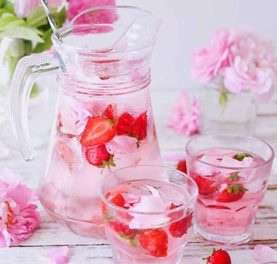 à¸à¸¥à¸à¸²à¸£à¸à¹à¸à¸«à¸²à¸£à¸¹à¸à¸ à¸²à¸à¸ªà¸³à¸«à¸£à¸±à¸ Rose, Lemon Strawberry Infused Water