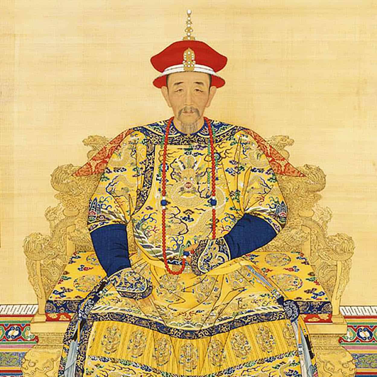 Portrait_of_the_Kangxi_Emperor_in_Court_Dress2_HongKong_EC.jpg