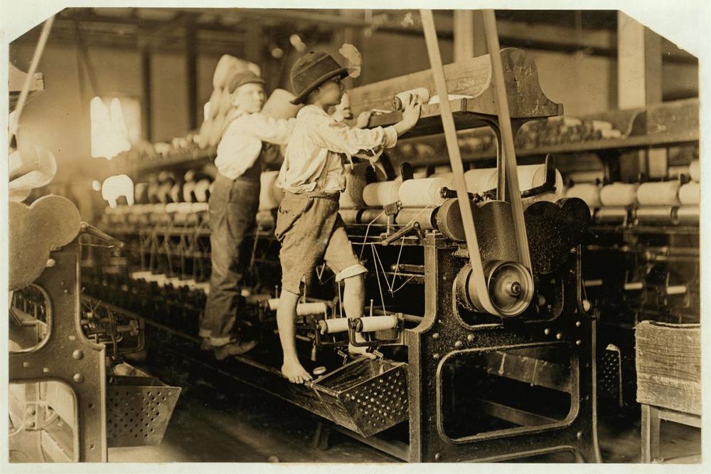 Lewis Hine, “Mill Children in Macon, Georgia” (1909)