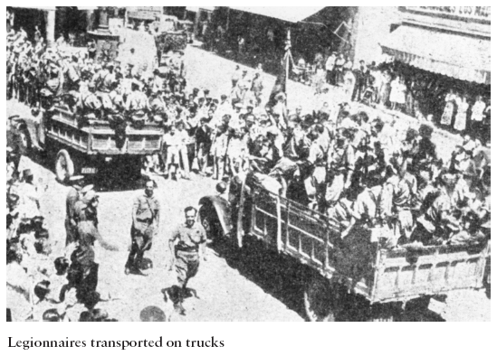 Image: Legionnaires transported on trucks