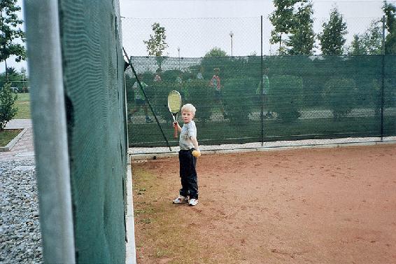 Ogni tanto anche io provavo con il tennis