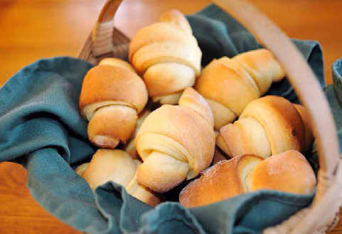 Don’t let anyone discourage your enthusiasm for making some dough — both figuratively and literally — with fresh baked dinner rolls. JOHN D. IVANKO