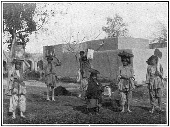 Mahsud Labourers at Work in Bannu Cantonment