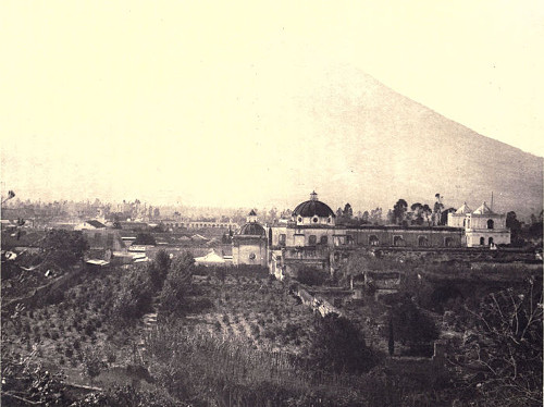 Antigua and the Volcan de Agua