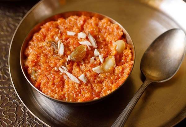 Carrot Halwa | Gajar Halwa (Video + Step by Step) - Dassana's Recipes