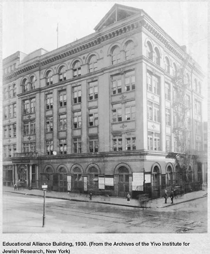 Educational Alliance Building, 1930. (From the Archives of the Yivo Institute for Jewish Research, New York)