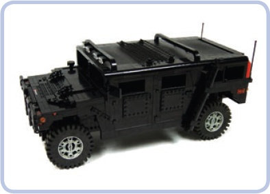 My Humvee model used a studfull body on a mixed chassis. The central bearing structure of the chassis was studfull, and the areas between wheels, where compactness was crucial, were studless. The resulting model was very rigid and compact for its functionality but also very heavy.