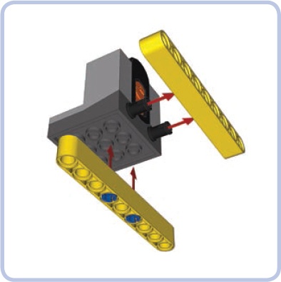 With its plate base, the Power Functions IR receiver is easily connected to studfull pieces. For studless connections, we have the option of using pins or half pins (as studs), shown above.