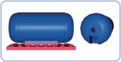 Because of the shape of the airtank’s bottom, a spacing of at least a single plate is required to connect it to anything larger than a 2×4-stud area. A 2×4 plate is used here. Note that despite the presence of the large red plate, it’s still possible to connect hoses to this airtank, thanks to its angled ports.