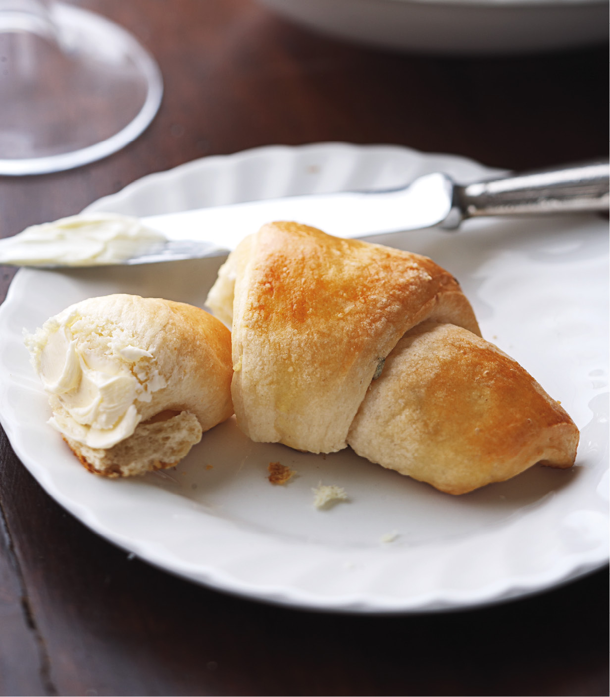 Rosemary Satin Dinner Rolls