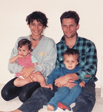 1_Family_when_we_first_moved_to_Sydney_1988_.tif